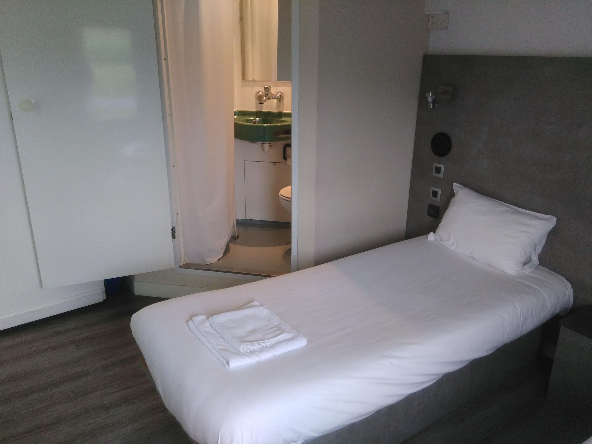 Fasthotel Le Mans Nord Fh Confort Saint-Saturnin  Exteriör bild